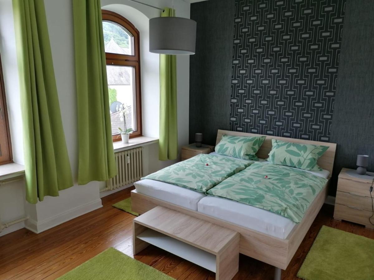 Mosel-Ferienwohnung Bewo Бернкастель-Кюс Екстер'єр фото